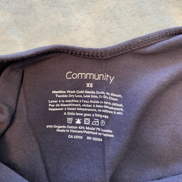 Aritzia Community open back body suit 🥰🌀 - Picture 2 of 3